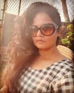 Anuya Bhagvath Instagram - Lets do a live between 10am & 11am tomorrow,what say?? #anuya
