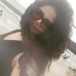 Anuya Bhagvath Instagram – All U need is an admirer! #anuya #nomakeup #happy #sealover