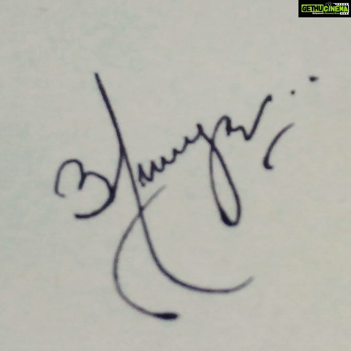 Anuya Bhagvath Instagram - My autograph to U,luv U fans! :* :*