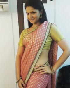 Anuya Bhagvath Instagram - D woman!
