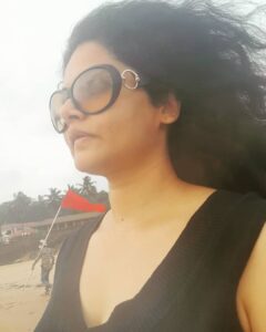 Anuya Bhagvath Instagram - All U need is an admirer! #anuya #nomakeup #happy #sealover
