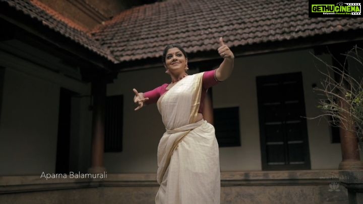Aparna Balamurali Instagram - Thank you so much my akka @karthikavaidyanathan for this. We have always discussed about doing something together. And finally it's here ❤️ Thankyou @satish.composer anna for the magic you have brought. And @amoshputhiyattil for capturing the best. Thank you my dearest @ashna_aash_ chechi for the make up and hair. 😘 Here is Rama Nama✨