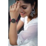 Aparna Balamurali Instagram - Spread some love with @danielwellington ❤️ Buy a special gift for your loved ones this valentine. Get 10% off when you buy two or more products. You can also use my code “APARNA” for an additional 15% discount! #Danielwellington #DWgiftsoflove