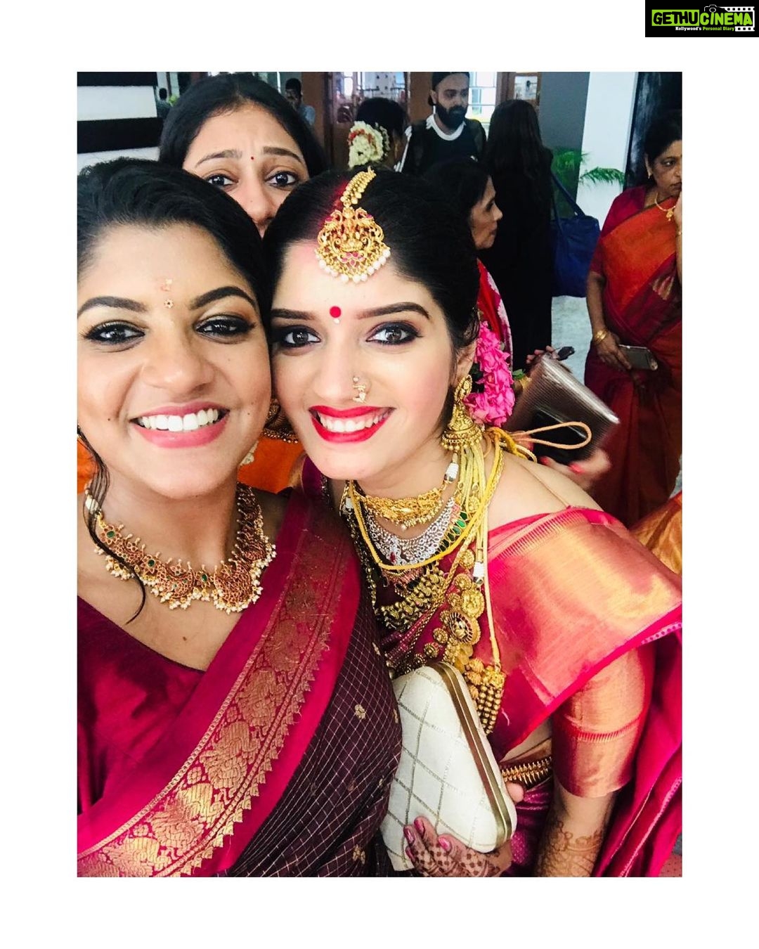Aparna Balamurali Instagram - 💕 @malavika.anand