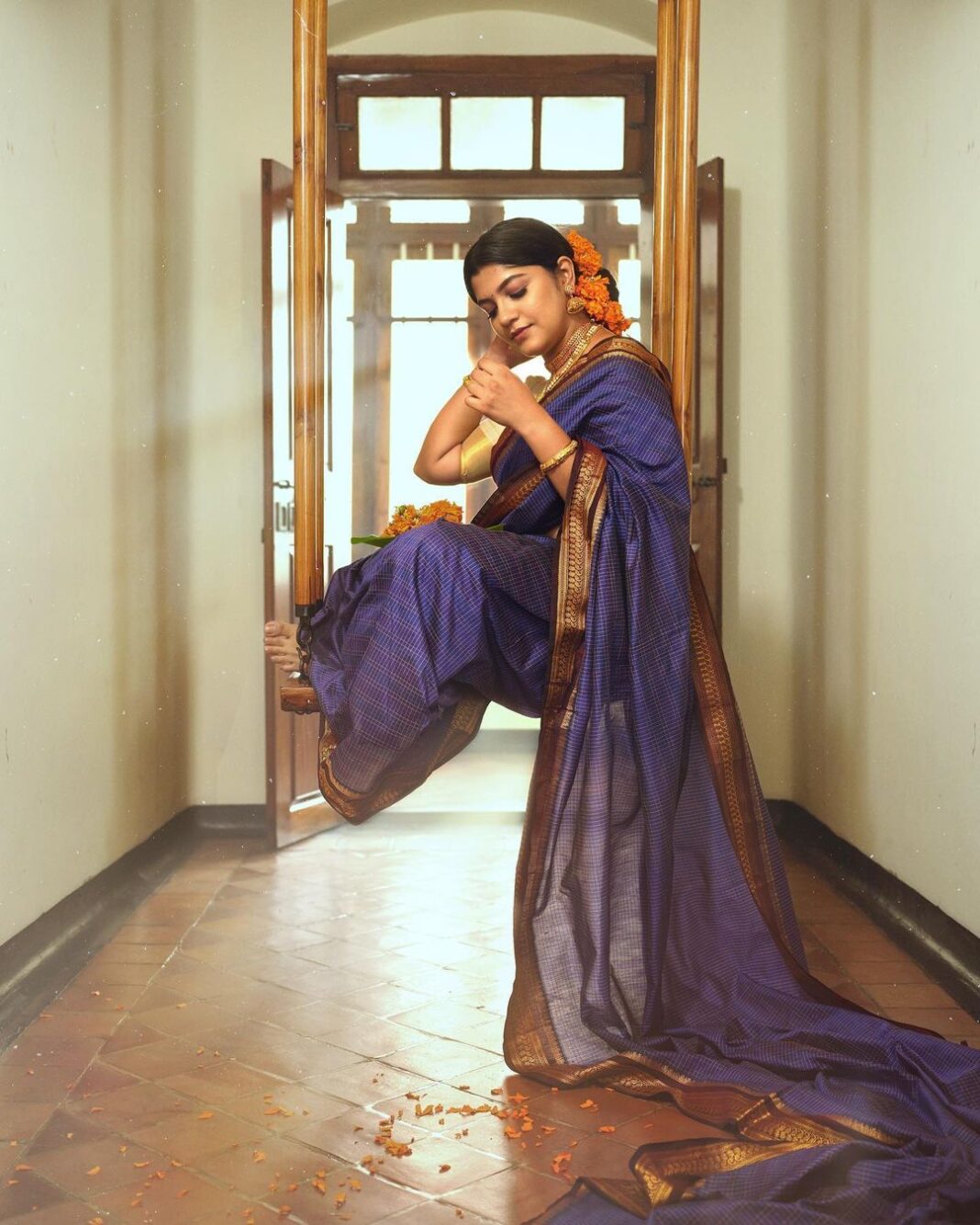 Aparna Balamurali Instagram - ✨❤️ PC: @nithinnarayan Assisted by: @mshefin__ Styled by: @styled_by_gk Assisted by: @_cicily_cinta_ MUAH: @ashif_marakkar Accessories: @jewels_krishna
