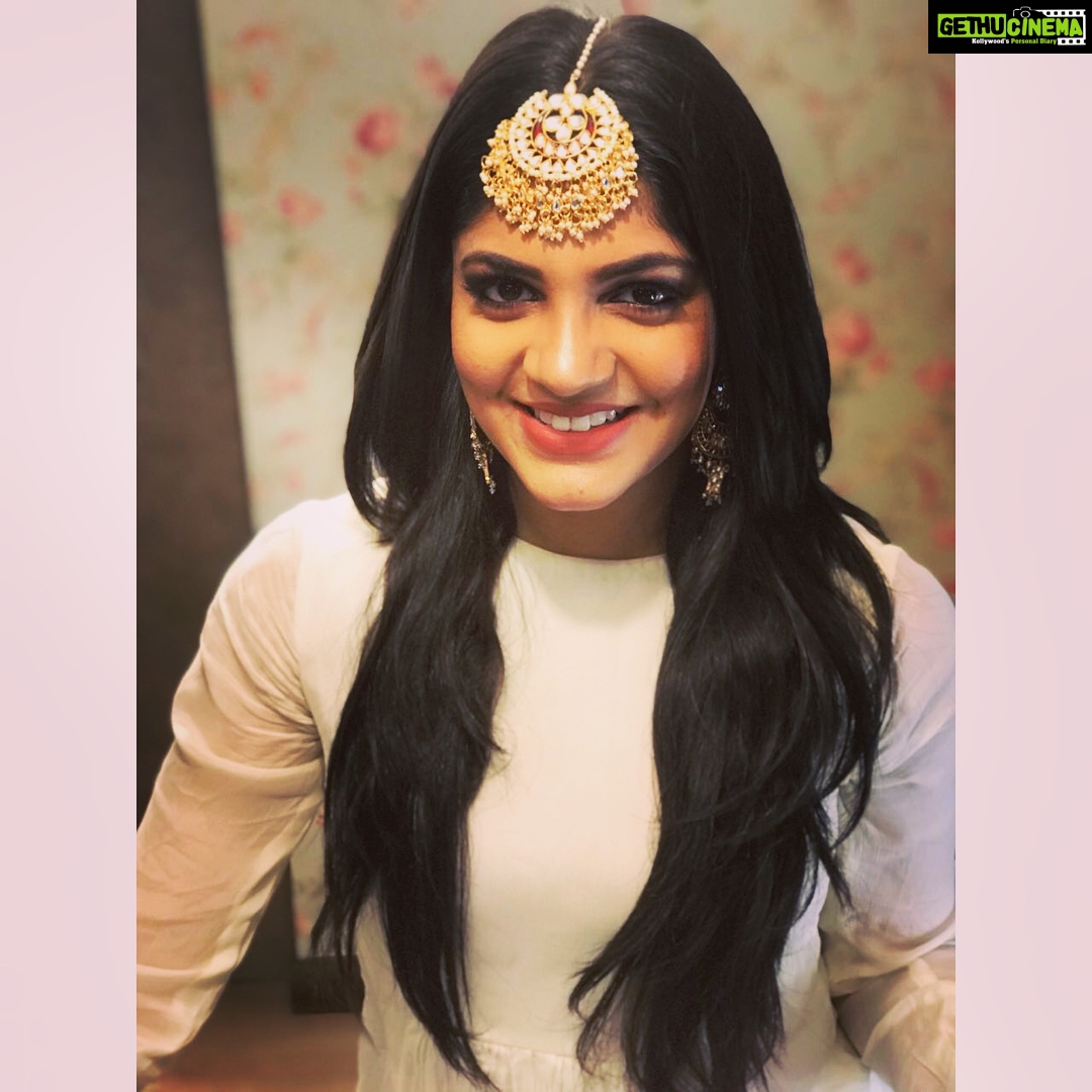 Aparna Balamurali Instagram - Throwback to one of the best photoshoots I have had recently ♥️ Costume and styling : @shemyofficial MUA : @makemeup_by_shifmafemil PC : @jithu_anarkali