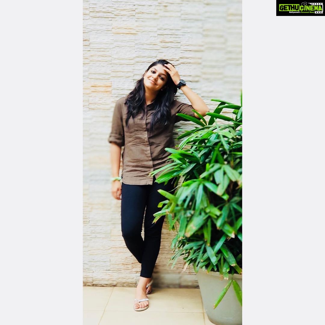 Aparna Balamurali Instagram - Angane njanum! @zinil_z photography 😀