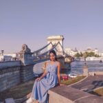 Aparnaa Bajpai Instagram - 💙 #travel #glocalchild #budapest #hungary Chain Bridge, Budapest
