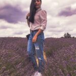 Aparnaa Bajpai Instagram – 💜
#travel #glocalchild #london Mayfield Lavender Field
