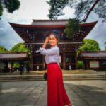 Aparnaa Bajpai Instagram - Caption please!? ❤️❤️❤️ #🇯🇵 #tokyo #japan #travelstyle #meijishrine #traveller #goglocal🌍 #glocalchild Tokyo Meiji Jingu Shrine