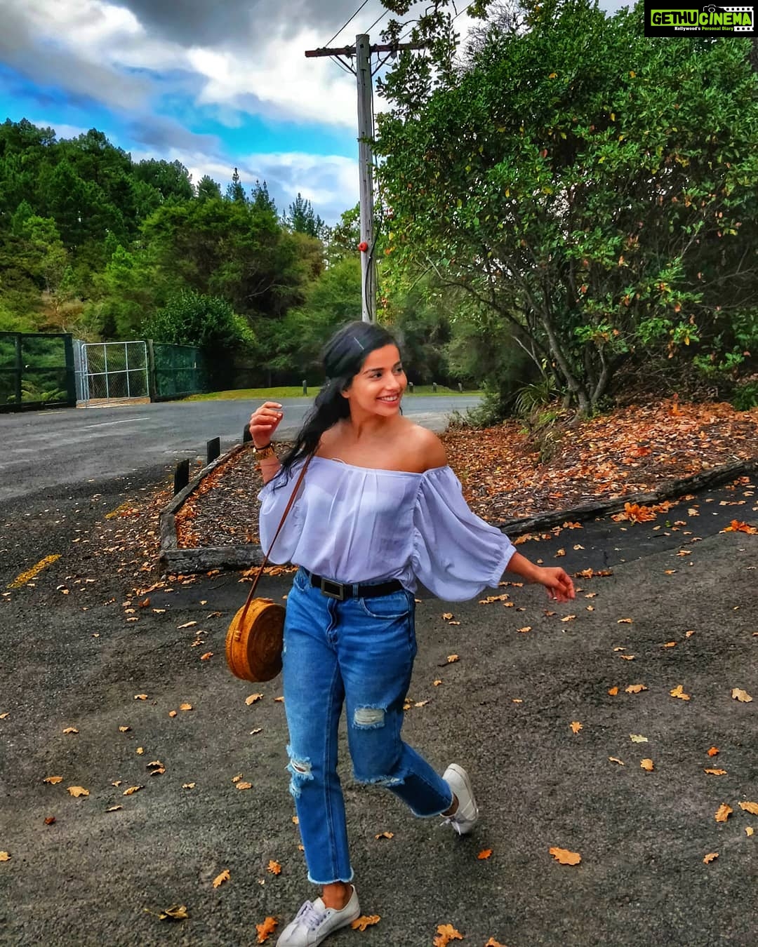 Aparnaa Bajpai Instagram - 🌏 #newzealand #rotorua #auckland #mytravelstories #travel #style #traveller #glocalchild #goglocal🌍 Rotorua, New Zealand