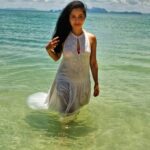 Aparnaa Bajpai Instagram – 🌊
#krabi #hongisland #travel #style #traveller #mytravelstories #glocalchild #goglocal🌍 Ko Hong Island