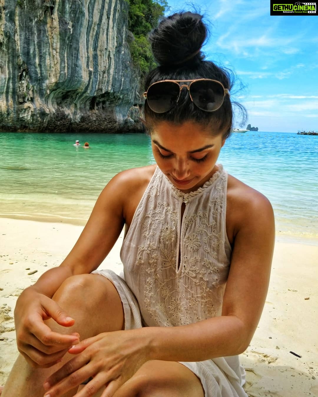 Aparnaa Bajpai Instagram - 🌊 #krabi #hongisland #travel #style #traveller #mytravelstories #glocalchild #goglocal🌍 Ko Hong Island