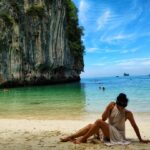 Aparnaa Bajpai Instagram - I-land on island 🌊 When the sky meets the sea.. It's all so wonderful 💙💙💙 #krabi #hongisland #travel #style #traveller #mytravelstories #glocalchild #goglocal🌍 Ko Hong Island