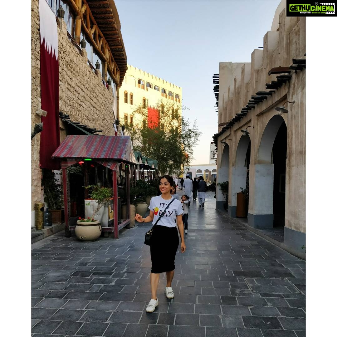 Aparnaa Bajpai Instagram - Cuz it's 🍟Day!!! Souq Waqif