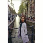 Aparnaa Bajpai Instagram - Frozen face in the frozen weather🙃 Amsterdam Canals