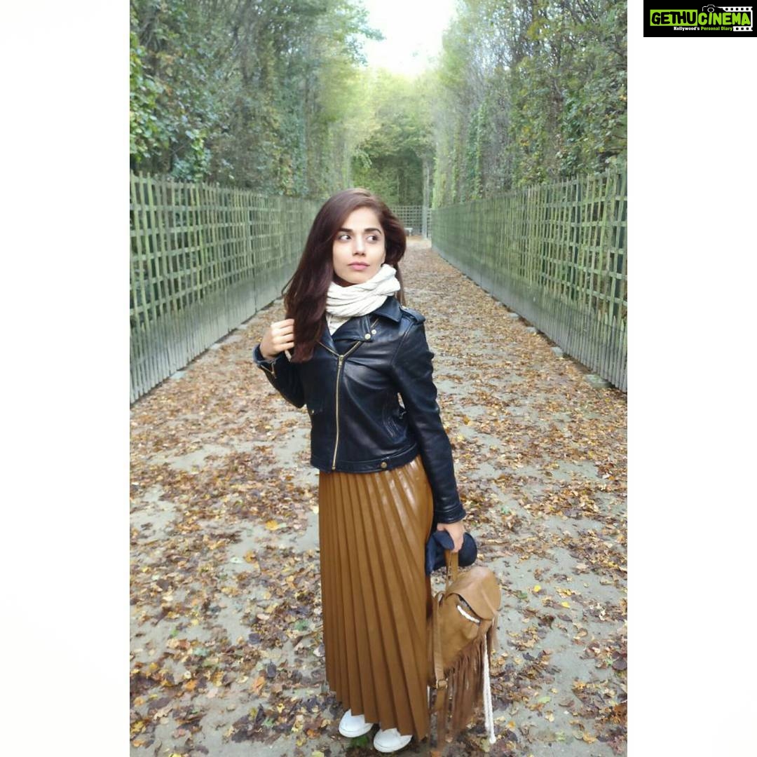 Aparnaa Bajpai Instagram - #wilderness 🍁 Versailles, France