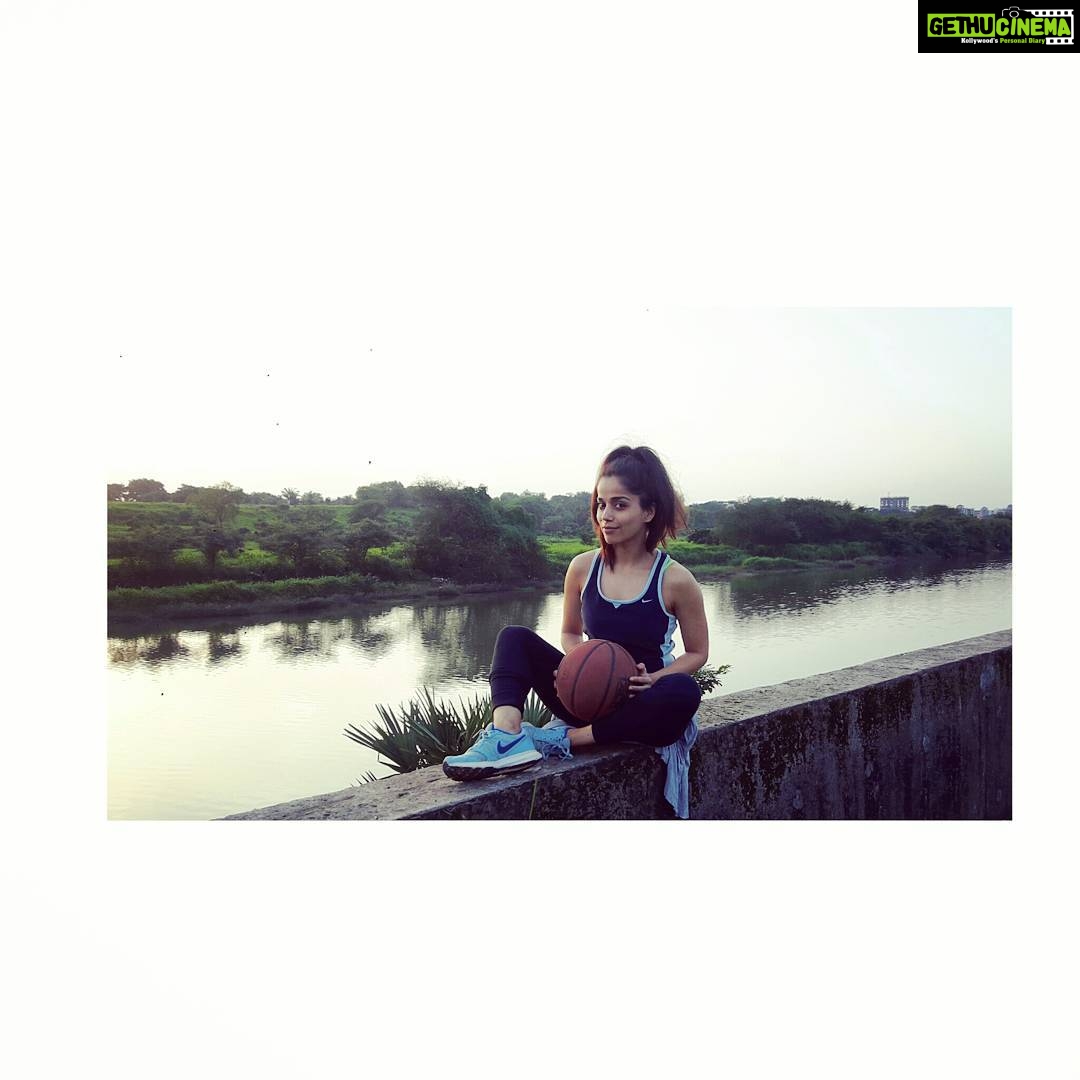 Aparnaa Bajpai Instagram - #allplaynowork 😆 #weekendgetaway