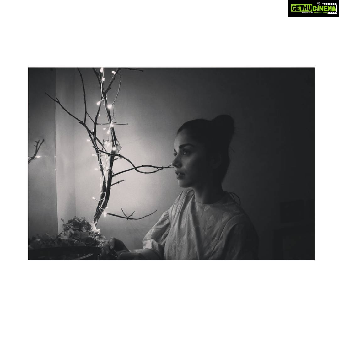 Aparnaa Bajpai Instagram - #lettherebelight Versova, Mumbai