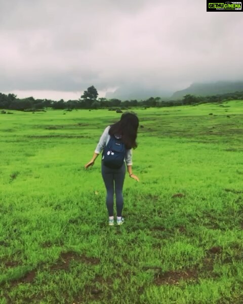 Aparnaa Bajpai Instagram - Losing my head. #intothewoods Andharban Forest