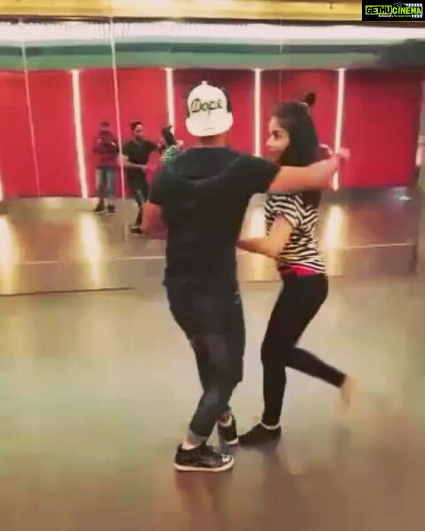 Aparnaa Bajpai Instagram - Thanks @knitesh1 :))