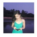Aparnaa Bajpai Instagram – Seashell discs 
#capizshells #diyearings #yay 😆 Goa, India