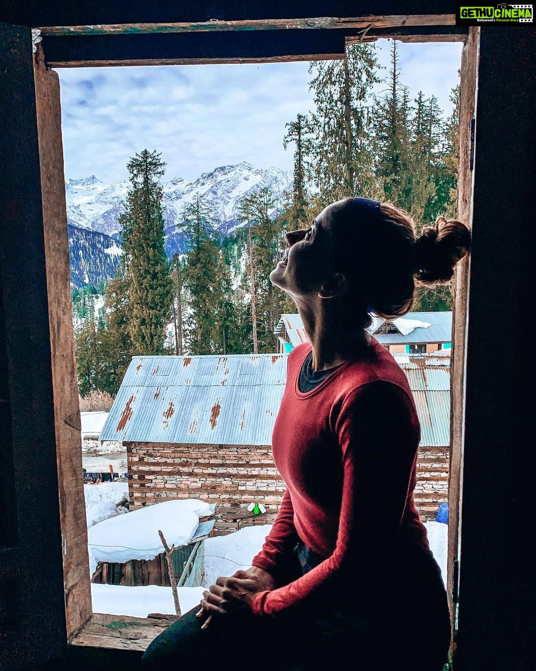 Aparnaa Bajpai Instagram - Yatha Drishti Tatha Srishti! The way you see the world, the world appears to you the same way. The reality of the world is the reality you choose to see. Change your perception, change your situation. Change your life. Sethan