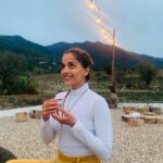 Aparnaa Bajpai Instagram - Who knew a hot cup of Rasam will solve all my winter woes🌞 Bir, Himachal Pradesh, India