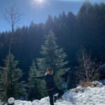 Aparnaa Bajpai Instagram - That’s how a Snowman does Yoga☃️ Manali - मनाली, Himachal Pradesh