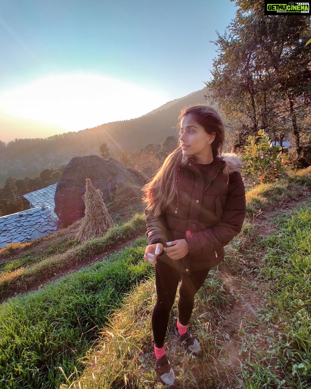 Aparnaa Bajpai Instagram - Yoga Bouldering 🧗♀️ Dharamkot, Himachal Pradesh