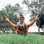 Aparnaa Bajpai Instagram - This is a strong Firefly. Strong arms & wrists Strong core Strong back Strong torso Strong legs Strong balance Flexible hips Flexible hamstrings #titibhasana #fireflypose Lodha Palava