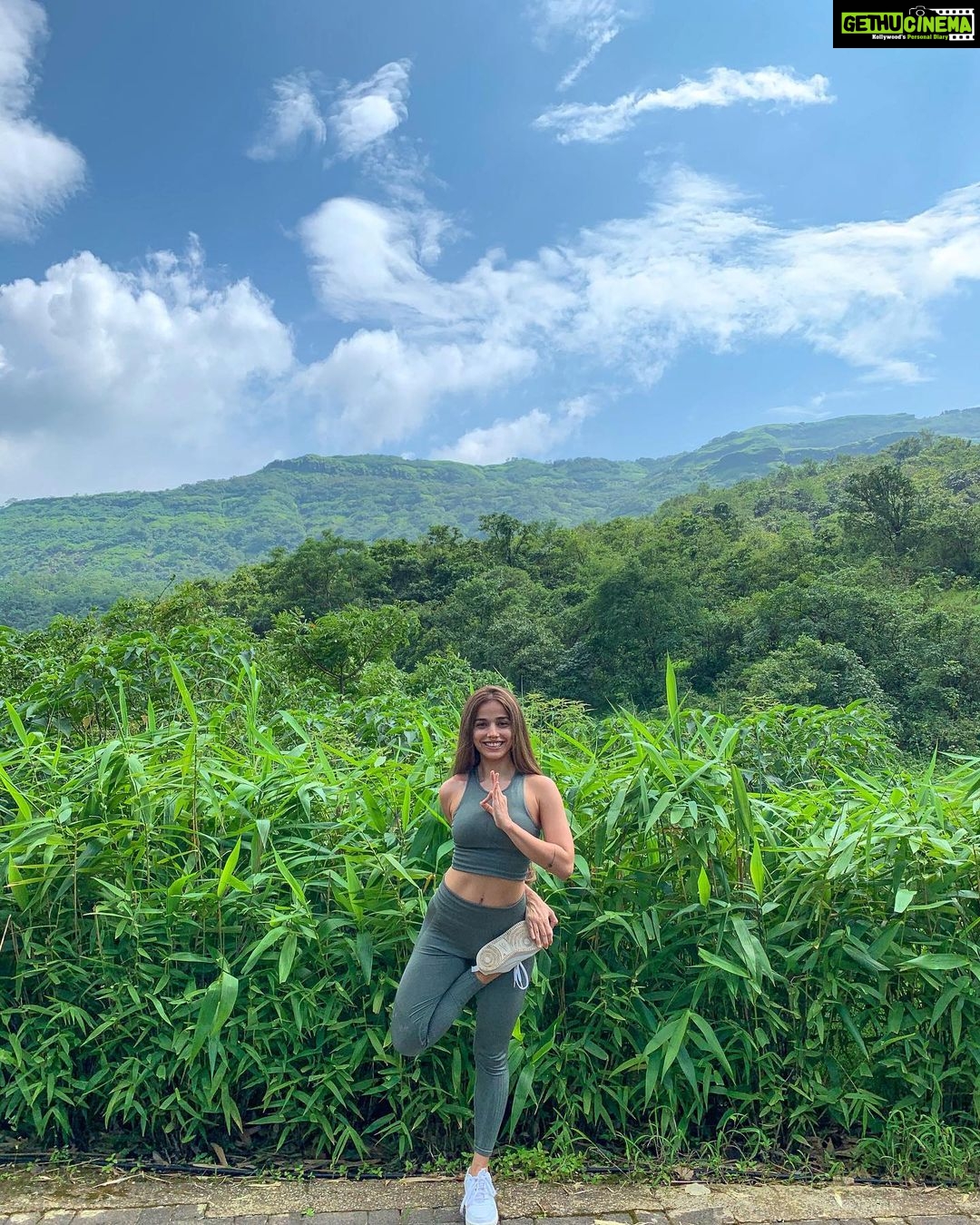 Aparnaa Bajpai Instagram - I don’t want any luxuries of the world, all I need is open skies & nature for the soul. . . . . #yoga #yogateatcher #yogapractice #yogajourney #yogainspiration #yogaposes #yogaeveryday #yogalife #flexibleyogis #yoga_day_every