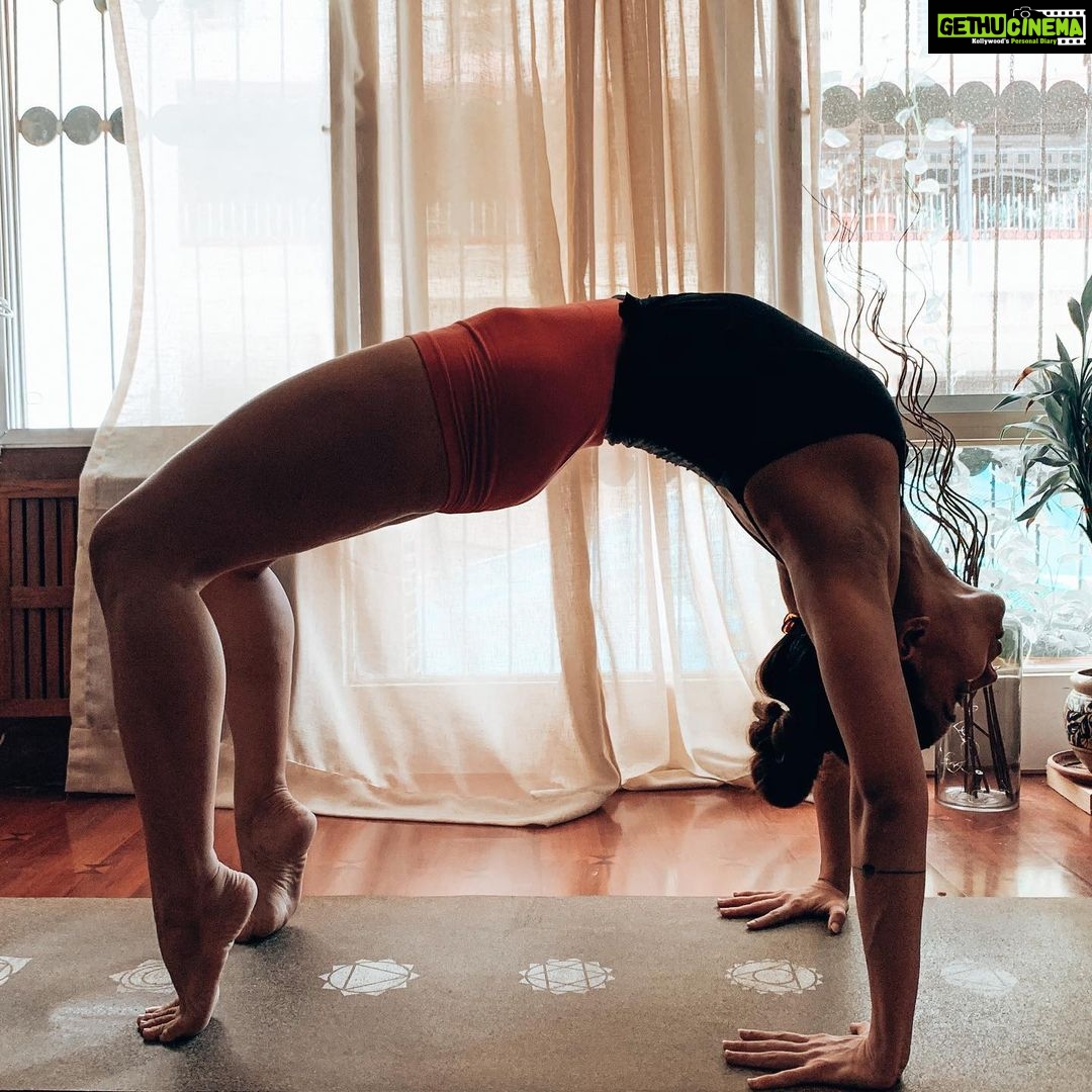 Aparnaa Bajpai Instagram - We have all set out to conquer the world, Yoga teaches me to conquer the mind. :- #wordsbyaparnaa . . . . . . . #yoga #vedanta #nonduality #spiritual #yogajourney #iam