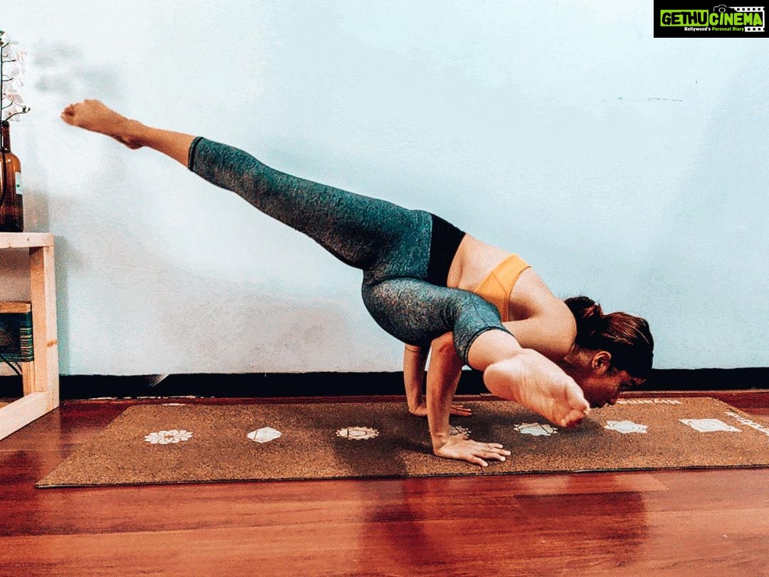 Aparnaa Bajpai Instagram - Being spiritual has nothing to do with what you believe and everything to do with your state of consciousness:~ Eckhart Tolle . . . #Bakasana #extendedsidecrow #crowpose #sidecrow #yoga #yogainspiration #yogapractice #yogaeverydamnday #yogaanywhere #yogagirl #yogi #yogalife #yogalove #yogalover #yogachallenge #yogalifestyle #yogatime #yogagram #yogaflow