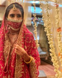 Aparnaa Bajpai Instagram - Wedding done right ✅
-
Meet @kasheeshmalik 
First;) ever lockdown wedding in the comfort of her own four walls, having only her family members by her side; this wedding planner planned her wedding just right!!
-
Anddddd,, this adorable  hell of a rebel cute romantic couple also went live for their entire wedding.
Shout out to @topnotcheventsofficial
- 
Making sure all their friends & loved ones were present on a special zoom gathering😍
-
Andddd, the boss lady @poonam.malik.1232 who kind of did Everything and just about Eeeeverything to make this happen✌🏻
- 
Now this is a first & I am sure totally worth it.
I just wish these two all the love that they spread around and much more in their next step into this beautiful life❤️
-
Ahem ahem 🙋🏻‍♀️ I myself am not that bad too, at organizing stuff and being a kick ass photographer 📸
.
.
.
#atopnotchaffair #kash_ab_wed_dullah #lockdownwedding #weddingday #lockdowncouple
