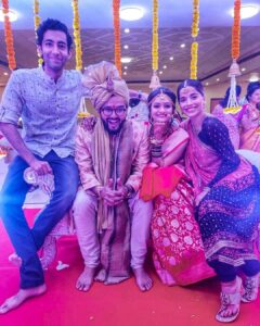 Aparnaa Bajpai Instagram - Wedding season & my dressing up reason 😋
-
Took a trip with these two to Russia where @cowtuk proposed to @siddhisurte at a ballet show. The cutest proposal I happened to see🙈 (cuz I was sitting on the next seat) and now the best wedding I went to... Wedding done right ✅ at Iskon temple😍
To the coolest & most fun couple.. 🙌🏻👸🏻❤️
-
Also, Complete Wardrobe courtesy:~ @poonam.malik.1232 💖💖💖