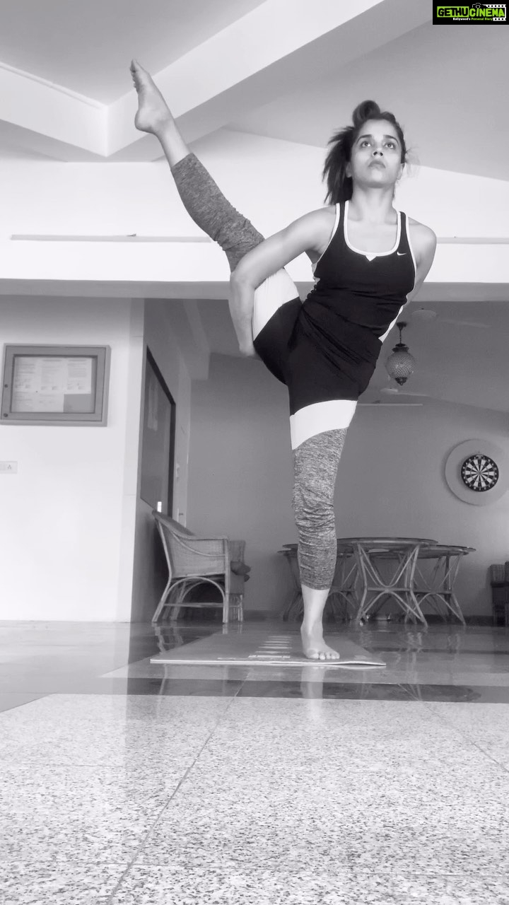 Aparnaa Bajpai Instagram - And I am back on my mat. Preparing myself for an intense month long yoga, in an ashram in Mysore😇 I am typically a person who needs an environment to connect and immerse the self completely in the spiritual knowledge of yoga. The city life is totally not for me. There is something else altogether, when you’re in silence, with only your practice on your side. But Alas!! Life💙 . . . #yoga