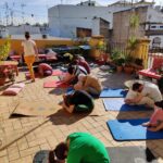 Aparnaa Bajpai Instagram – #repost @laflamenkahostel
・・・
Este ha sido el cartel que hemos elegido para invitar a nuestros huéspedes a la sesión de yoga 🧘🏻‍♀️que ha impartido @aparnaabajpai hoy en la terraza. Una profe de yoga que desde la India ha aterrizado en Sevilla🌞💃atraída por los encantos de esta ciudad, para dedicarse a sus dos pasiones: recorrer el mundo✈️🌎 y el yoga como estilo de vida🌿🌱
.
.
.
#LaFlamenkaHostel #HostelWorld #Seville #Travel #Rooftop #EnjoyLife #LifeStyle #Yoga #YogaPractice #YogaTime #YogaInspiration #YogaWithViews #Healthy #HealthyLifeStyle #InternationalMeeting #Guests #Fun La FlamenKa