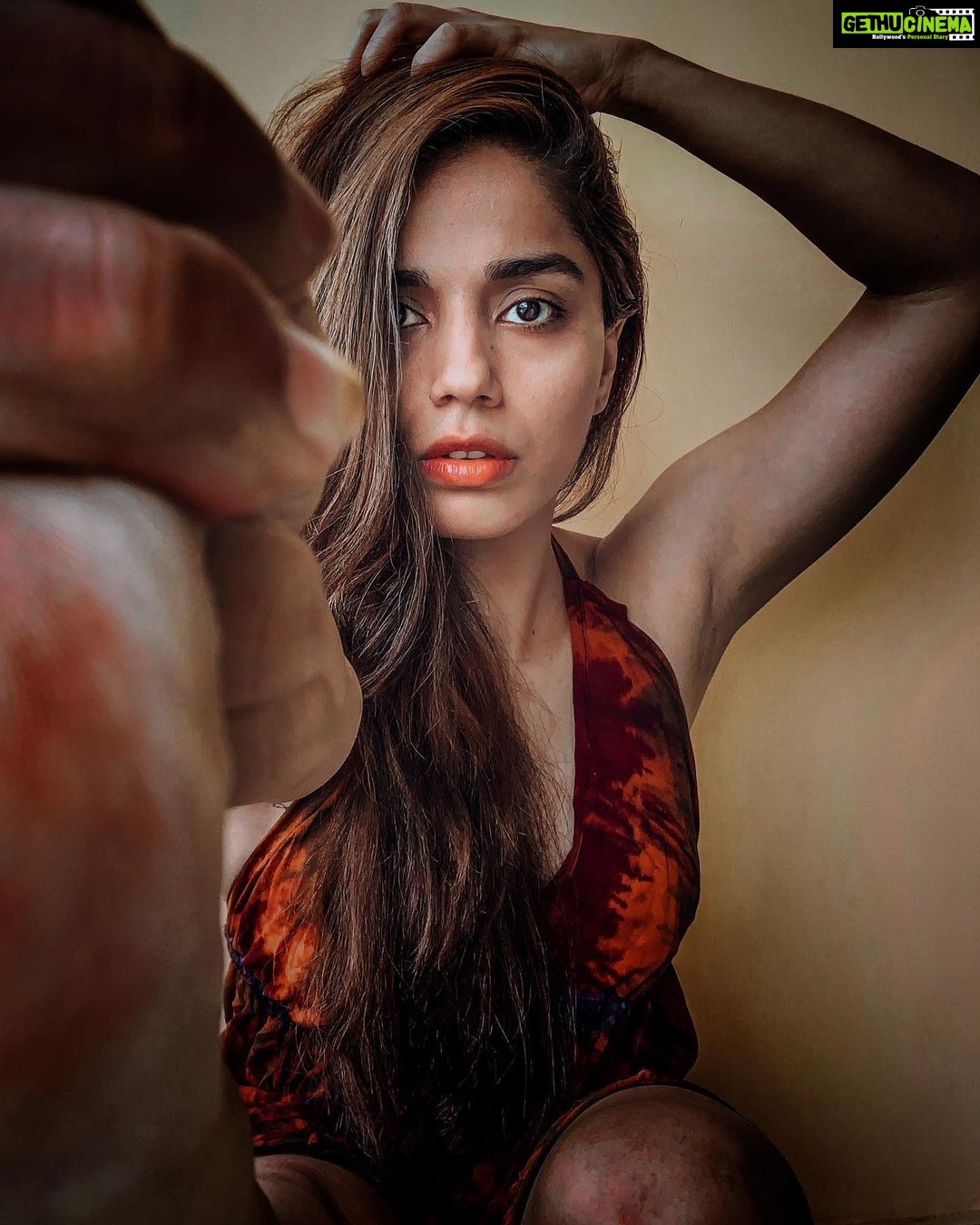 Aparnaa Bajpai Instagram - Heard something really great today about accepting your pain and how to tackle it. I totally resonated with it and these are my thoughts written below:~ You don’t find peace within, if you don’t make peace with your demons. The outrage of emotions that you’re filled with, needs a gateway to be released. You don’t just release all the temptations, desires, hatred, jealousy, competition, animosity, fear & ego by breathing the negative energy out or by suppressing them and hiding them deep down, under the rug. One day these emotions will come pouring out like a heavy rain. You have to first acknowledge it, feel it and pay attention to it. Address it and find a way to express it!!!! I for instance, express through MOVEMENT; through dance and through yoga. Once you express these emotions, you slowly release them. Until then, all these over powering energies will be stored in your body and create blockages in different body parts. I was once asked by a friend, 'why would you say you healed your physical problems with your mind?' I said by revisiting my pain, experiencing them, addressing them and expressing them. Most importantly, self observation and self acceptance is the key. You have to look at your soul how a mother looks at her baby and then slowly take care of it:) Forgive yourself and forgive others💛 #wordsbyaparnaa . . . #iexpressthroughdance #positiveaffirmations #energyhealing #energyiseverything #selfobservation #selfawareness #soulsearching #creativeenergy #healingvibrations #expressionistart #forgiveness #iexpressthroughyoga #advancedselfie Rishikesh
