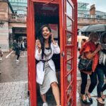 Aparnaa Bajpai Instagram - Hello June ☎️📞 My photo booth.. Oops phone booth 👅 London UK