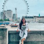 Aparnaa Bajpai Instagram - Just another eye🎡 Just another perspective in life😇 Wont hurt anyone?! . . . #london #londoneye #travel #travelbucketlist #everypicturetellsastory #travelblogger London Eye