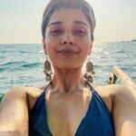 Aparnaa Bajpai Instagram - Breathe release and let go of anything that doesn’t serve you. Learning to click a selfie of my zen mode🙏🏻 #india #goa #travel #traveller #yoga Goa
