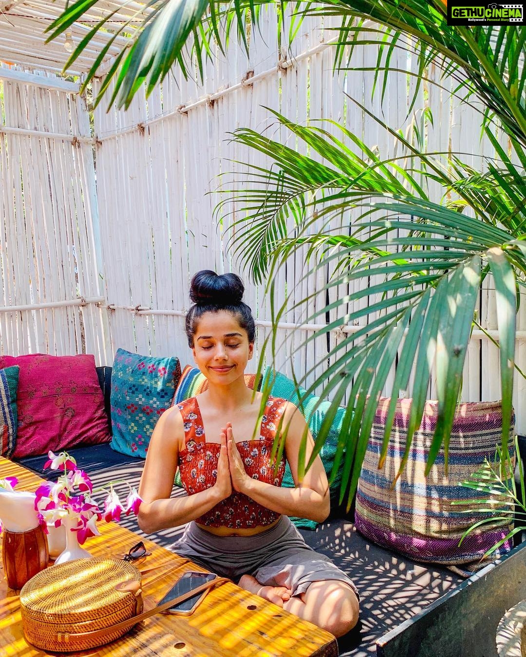 Aparnaa Bajpai Instagram - 🕉 Zest Health Food Cafe
