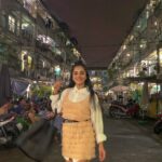 Aparnaa Bajpai Instagram - Come take a tour with me into the busy streets of the crowded city of Ho Chi Min. Eat, drink and speak like locals. Saigon is termed as a party city. I drank and danced and partied hard but what I did the most was, EAT!! Tour courtesy: @airbnb #vietnam #vietnamesefood #hochimin #saigon