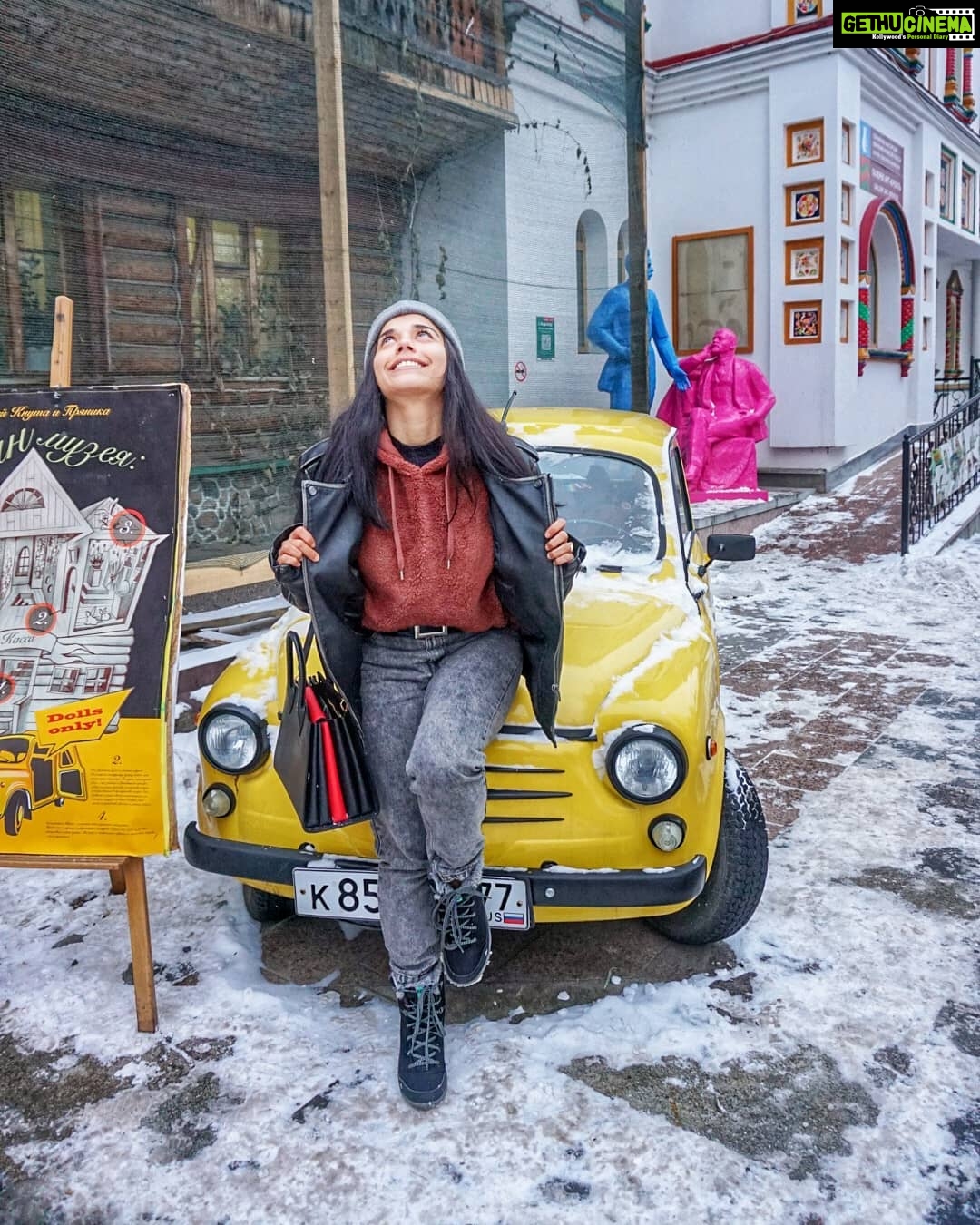 Aparnaa Bajpai Instagram - Postcard pictuređź’• . . . #travel #traveller #mytravelstories #glocalchild #travelbucketlist #travelholic #travelgram #travelshot #blogger #goglocal #russia #izmailovomarket #moscow #sonyalpha Izmaylovo, Moskovskaya Oblast', Russia