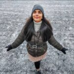 Aparnaa Bajpai Instagram - A warm smile can melt hearts & this is Just Snow ⛄ . . . #travel #traveller #mytravelstories #glocalchild #travelbucketlist #travelholic #travelgram #travelshot #blogger #goglocal #russia #moscow #stpetersburg #hermitage Saint Petersburg, Russia
