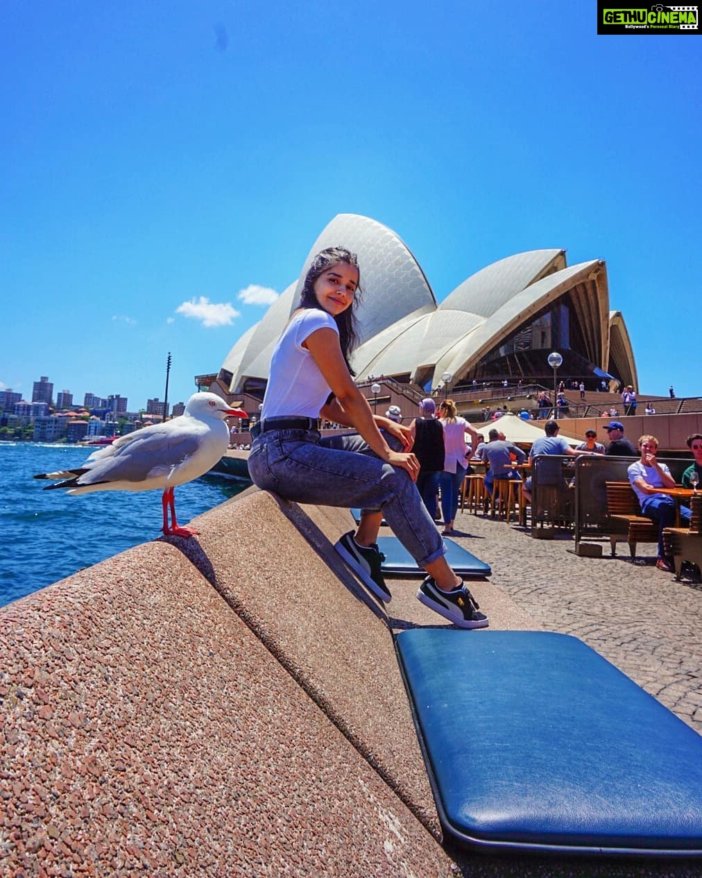 Aparnaa Bajpai Instagram - In love with this city š . . . #sydney #travel #traveller #mytravelstories #glocalchild #travelbucketlist #travelholic #travelgram #travelshot #blogger #goglocal #Australia #operahouse #sonyalpha Sydney Opera House