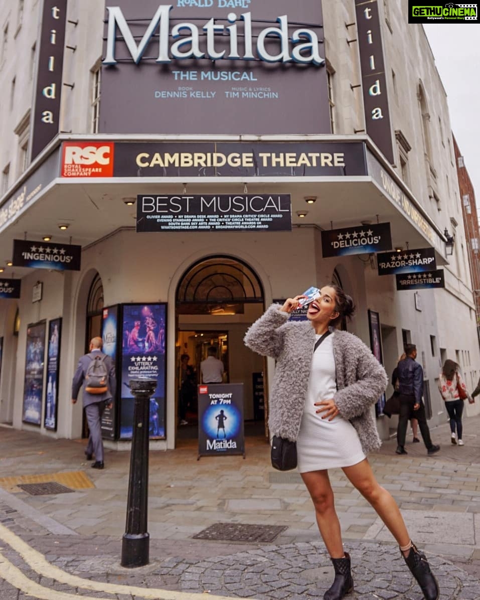 Aparnaa Bajpai Instagram - Some days surpass the best days💃 #traveller #mytravelstories #glocalchild #travelbucketlist #travelholic #travelgram #travelshot #blogger #goglocal #travel #London #matilda #musical London, United Kingdom