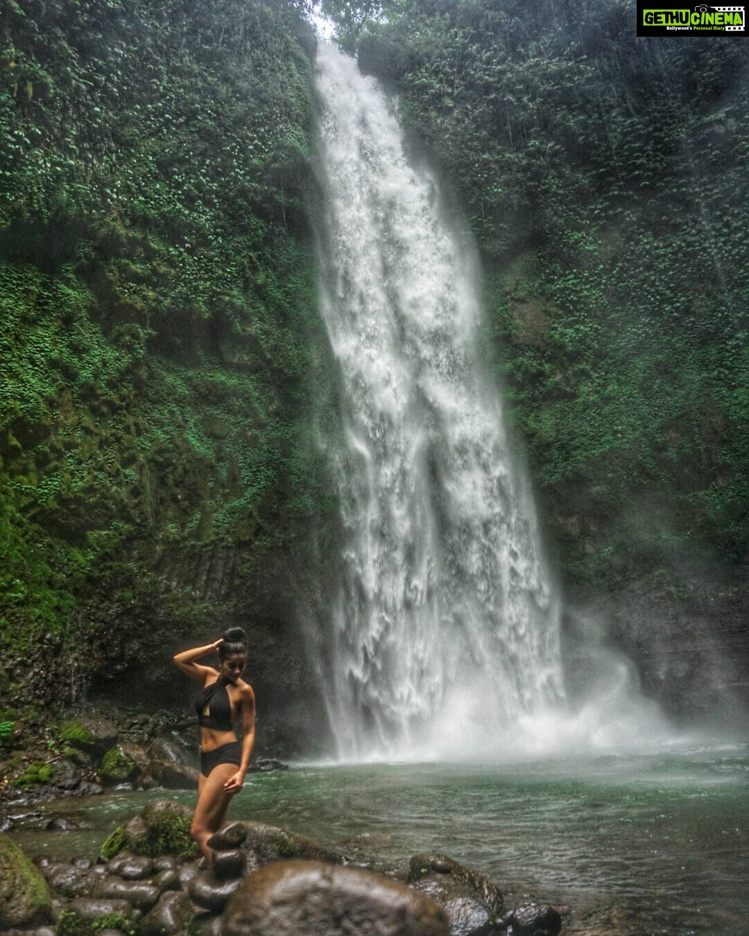 Aparnaa Bajpai Instagram - Going in for a shower 💦 Talk to y'all later;) #bali #baliwaterfalls #travel #glocalchild #traveller #mytravelstories #glocalchild Bali, Indonesia