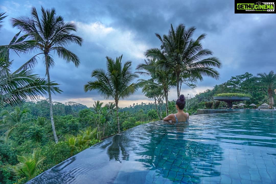 Aparnaa Bajpai Instagram - The day I spent the whole day in the pool💦 Favorite day in Bali😍 #travel #bali #ubud #mytravelstories #traveller #glocalchild Padma Resort Ubud